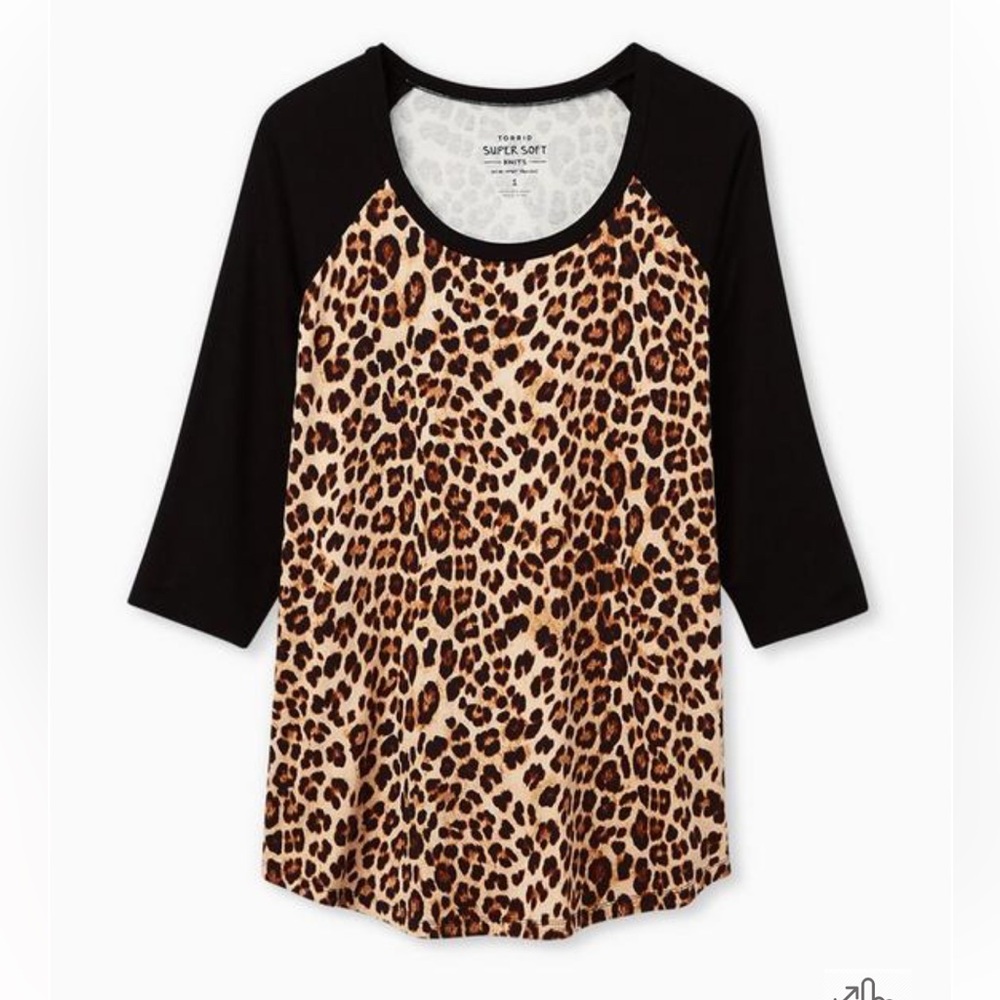 Torrid crew neck leopard tee